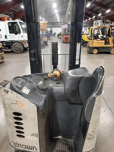 Used 2006 Crown RR5210-35 Reach Truck