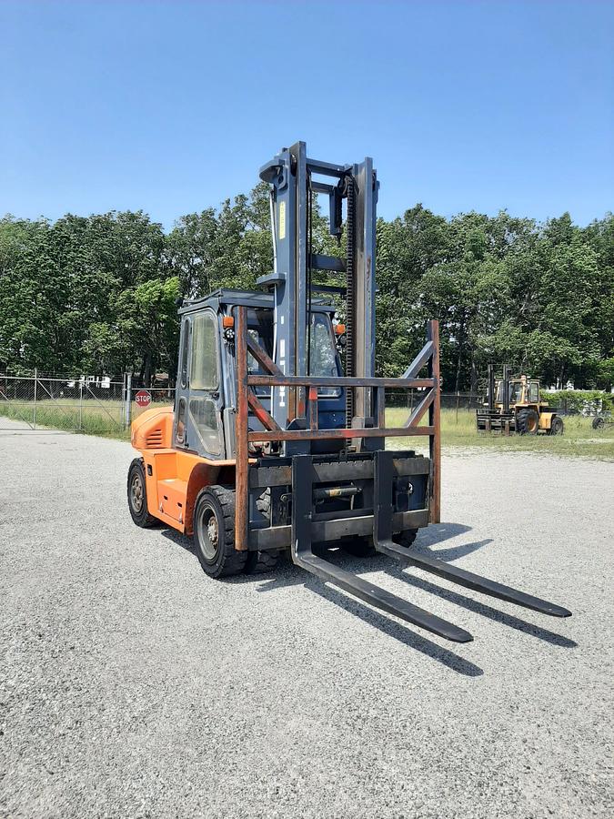 Used 2017 Heli CPCD70 – 15500 lb. Pneumatic Forklift