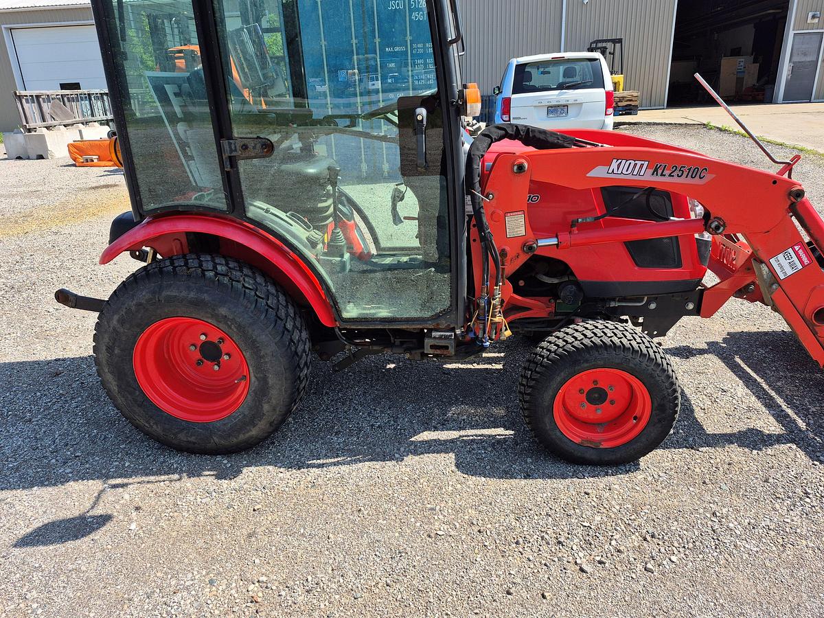 Used 2020 KIOTI CX2510HST 4WD Cab Tractor