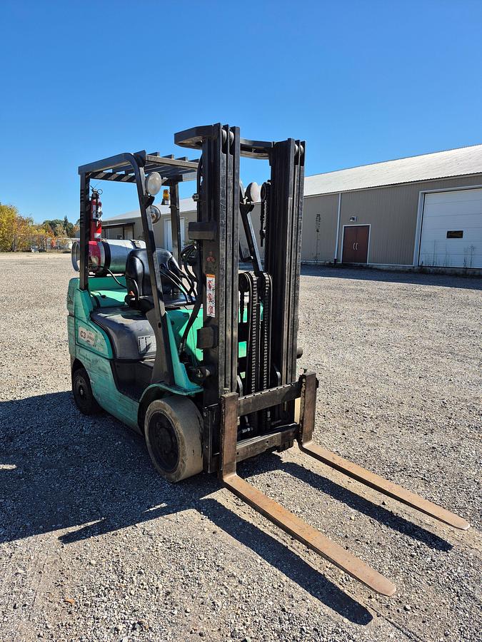 Used 2011 MITSUBISHI FGC25N - 5000 lb. Propane Forklift