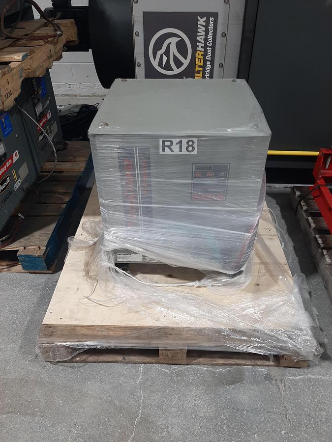 Used 2006 RAYMOND SA-CSR30T Electric Man Up Swing Reach Turret Forklift