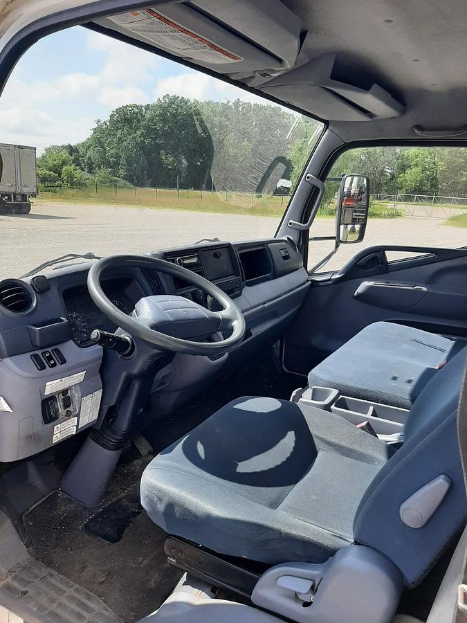 Used 2016 MITSUBISHI Fuso FE180 22ft. Box Truck