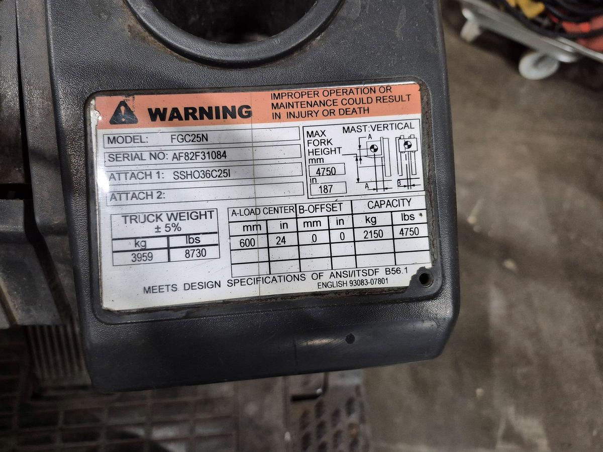 Used 2011 MITSUBISHI FGC25N - 5000 lb. Propane Forklift