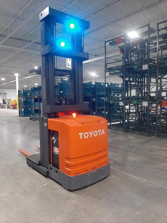 Used 2017 TOYOTA 6BPU15 Order Picker with Wire Guidance
