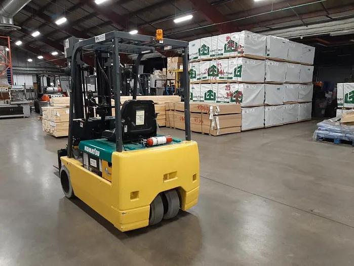 Used 2005 Komatsu 3 Wheel Electric Forklift