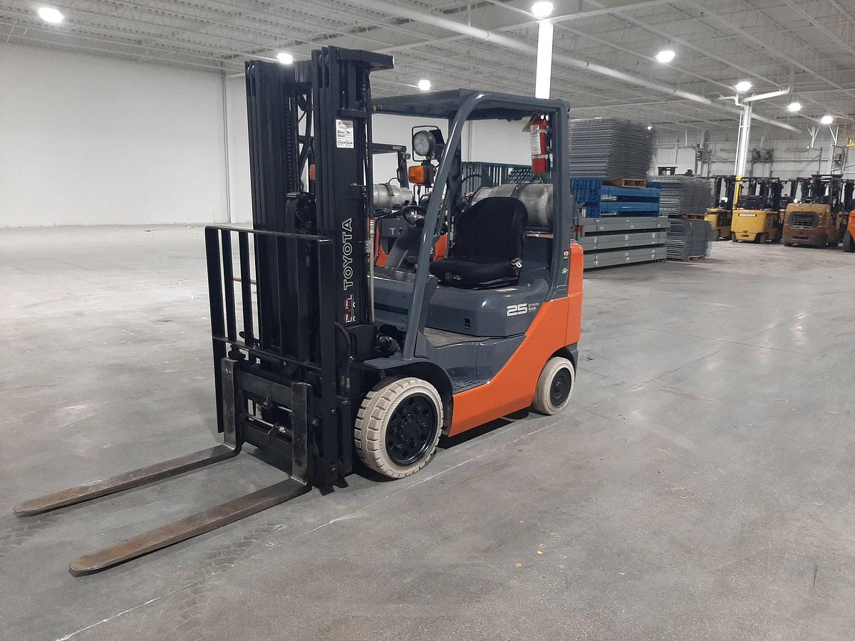 Used 2019 TOYOTA 8FGCU25 – 5000 lb. Forklift