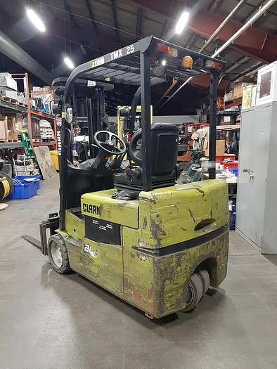 Used Clark TMX25 – 5000 lb. 3 Wheel Electric Forklift
