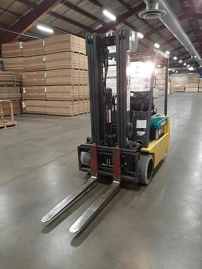 Used 2005 Komatsu 3 Wheel Electric Forklift