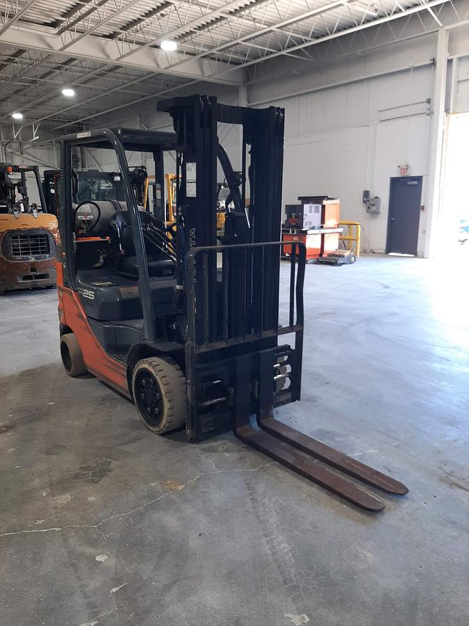 Used 2020 TOYOTA 8FGCU25 – 5000 lb. Forklift