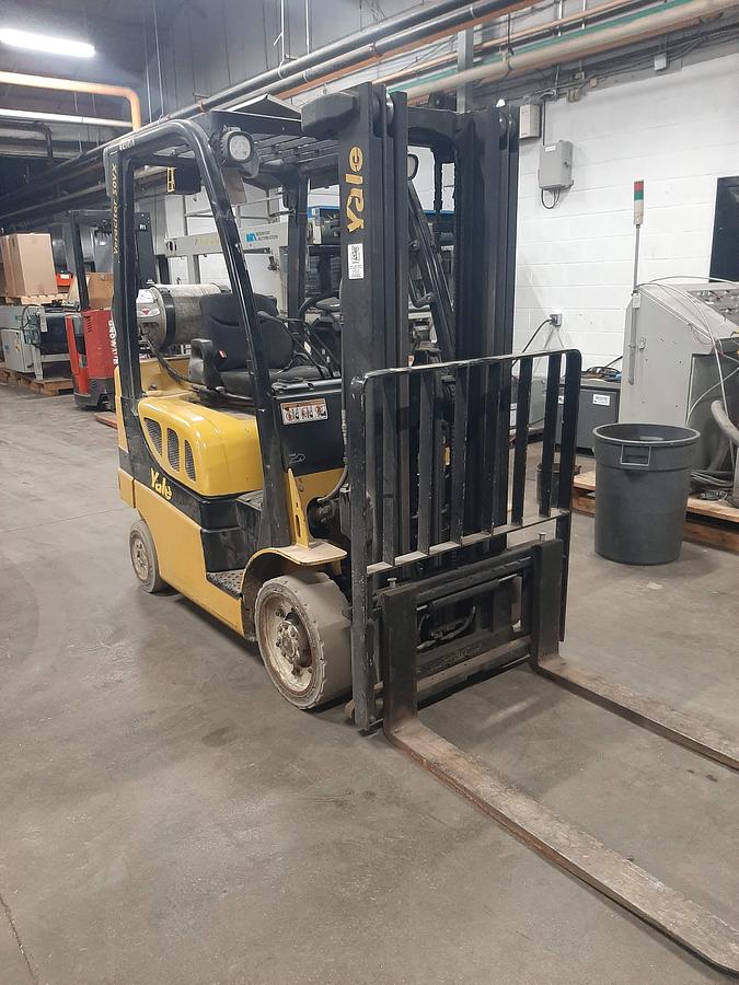 Used YALE GLC050 – 5000 lb. Propane Forklift