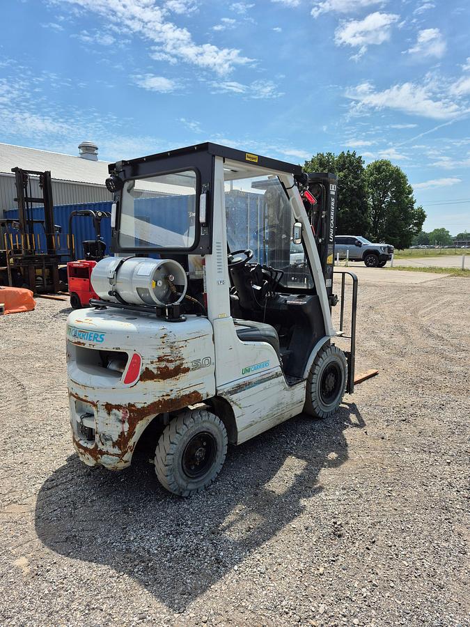 Used 2022 UNICARRIERS MP1F2A25LV - 5000 lb. Pneumatic Forklift