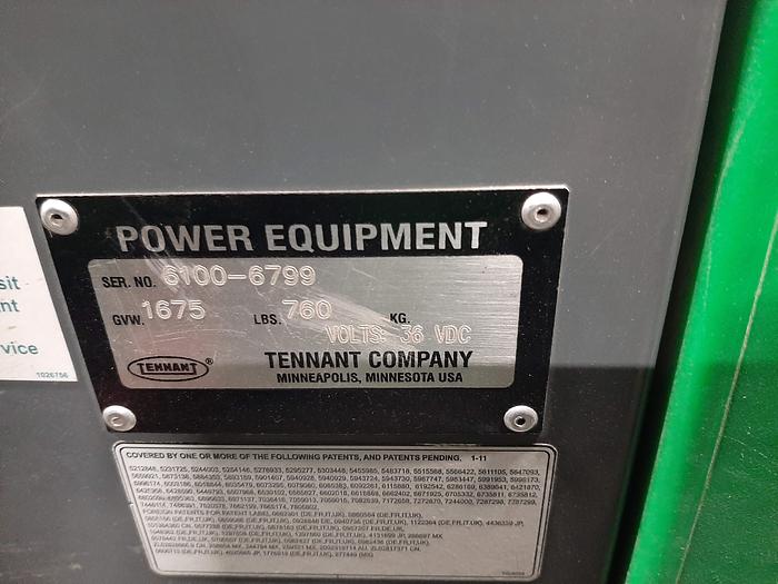 Used 2018 TENNANT - 6100 Ride on Sweeper