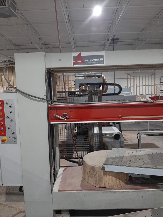 Used BONACIN  Nina Case Clamp