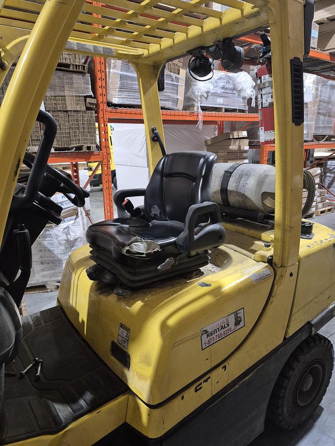 Used 2017 HYSTER H70FT - 7000 lb. Pneumatic Forklift