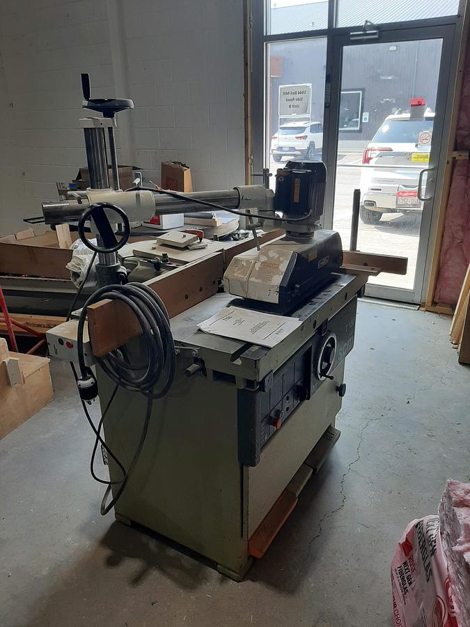 Used SCM  T130 Shaper with sliding table and feeder