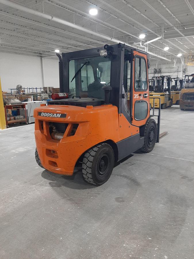 Used DOOSAN Doosan D35S-7 – Turbo Diesel Outdoor Forklift