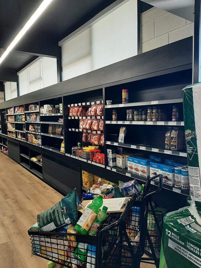 Used Store Fixtures and Accessories – Like New!