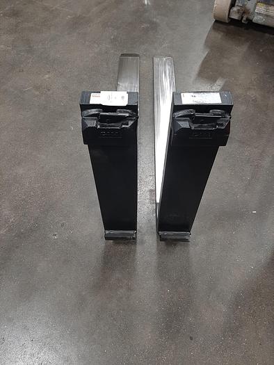 Cascade Forklift Forks - Brand new surplus!