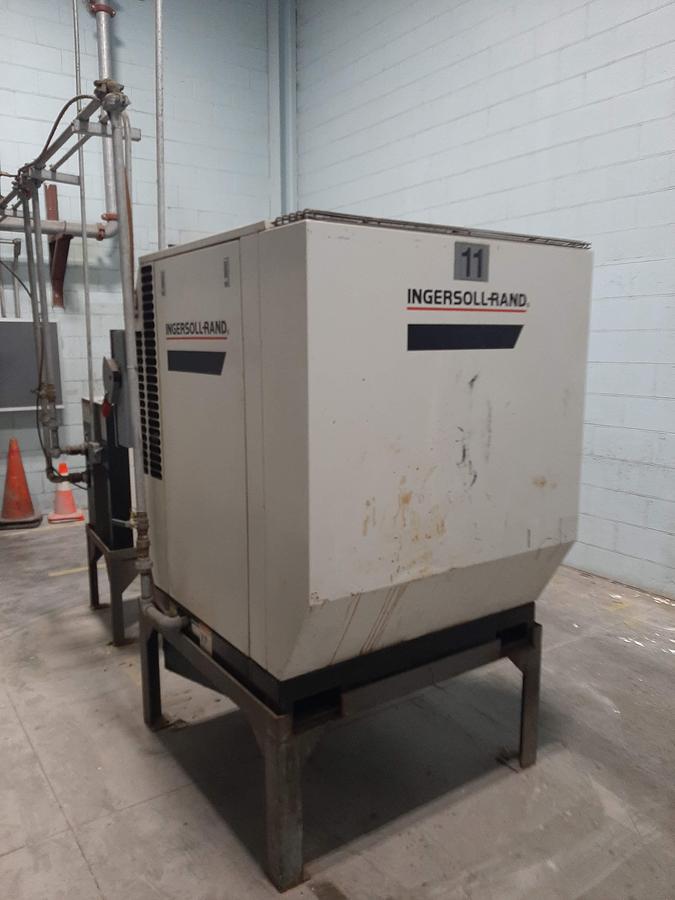 Used INGERSOLL RAND – SSR-HXP30SE, 30HP High Pressure Compressor