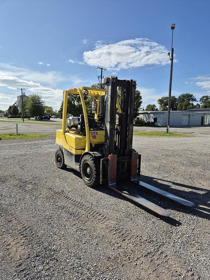 Used 2017 HYSTER H70FT - 7000 lb. Pneumatic Forklift