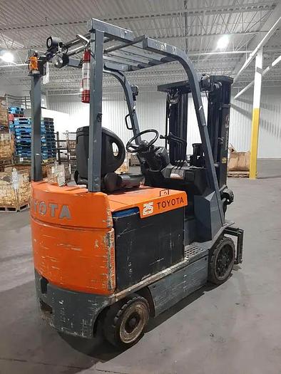 Used Toyota 7FBCU25 – 5000 lb. Electric Forklift