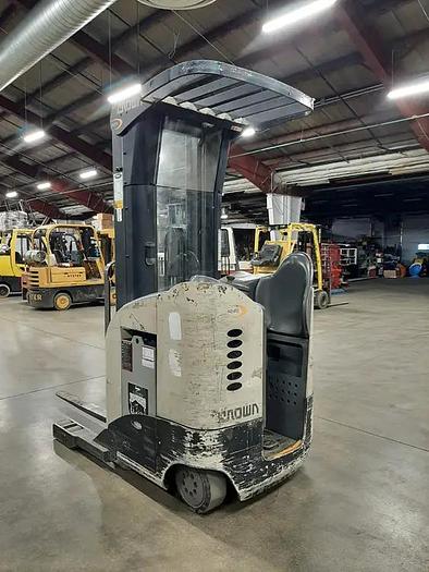 Used 2006 Crown RR5210-35 Reach Truck