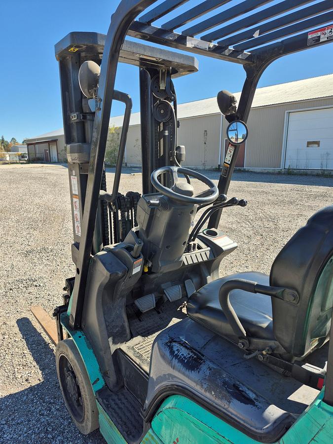 Used 2011 MITSUBISHI FGC25N - 5000 lb. Propane Forklift