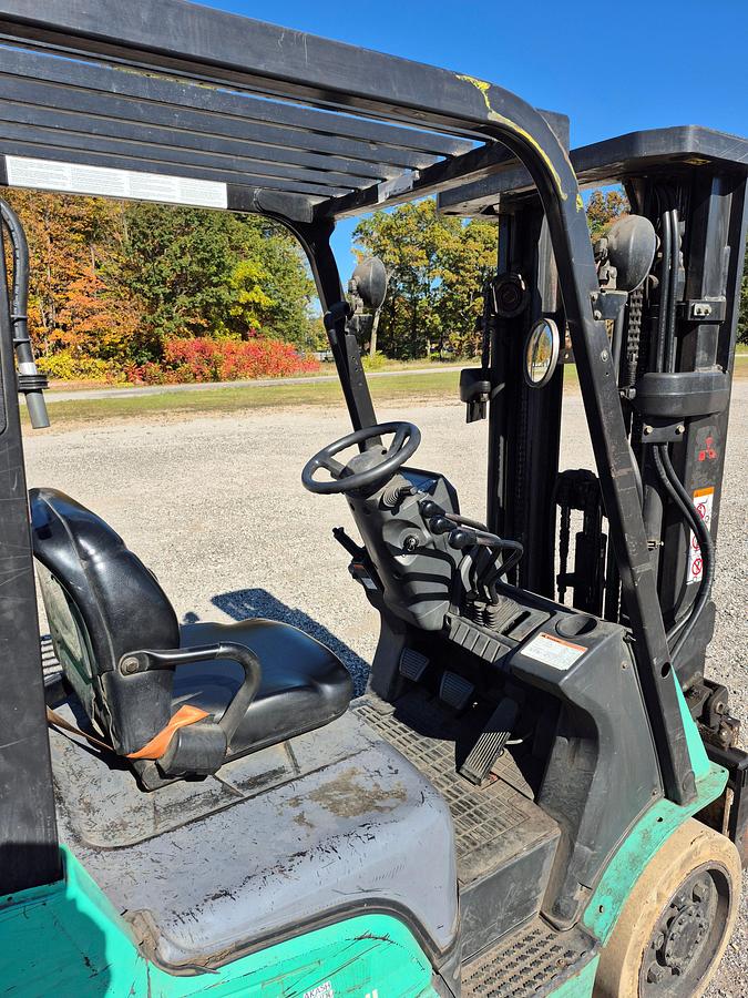 Used 2011 MITSUBISHI FGC25N - 5000 lb. Propane Forklift