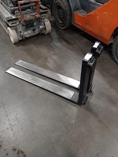 Cascade Forklift Forks - Brand new surplus!