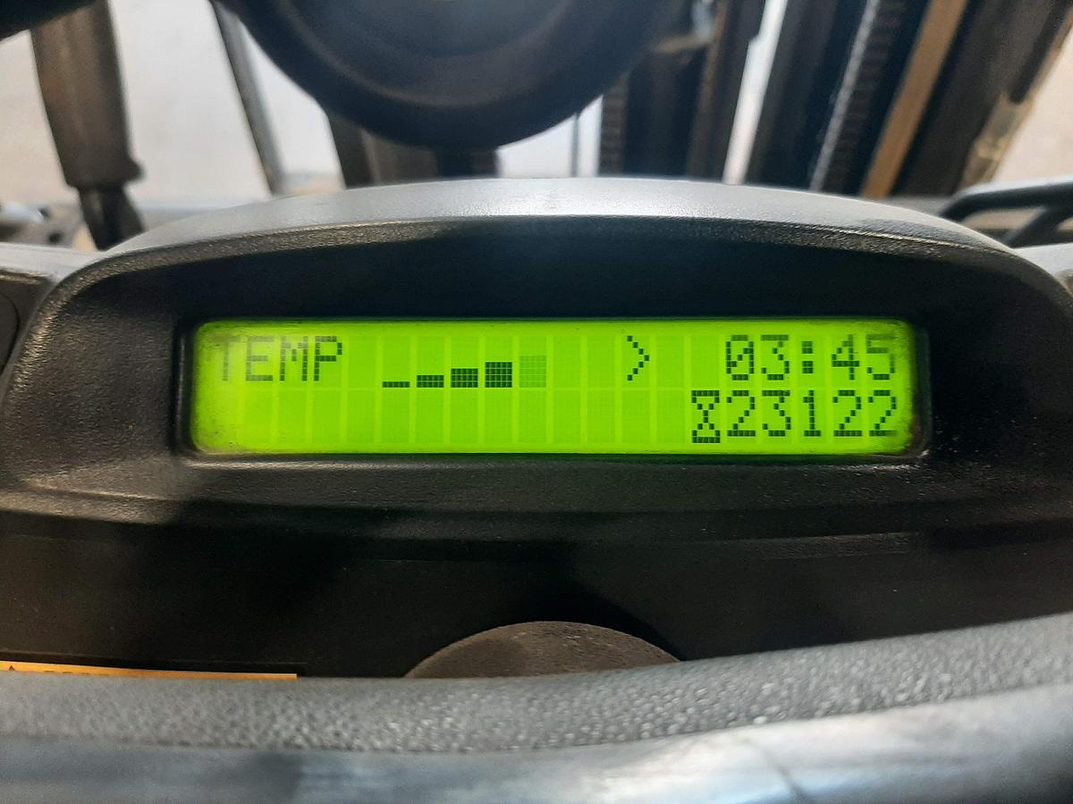 Used YALE GLC050 – 5000 lb. Propane Forklift