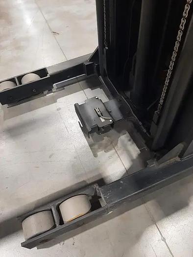 Used 2005 Raymond EASI OPC30TT Order Picker with Wire Guidance