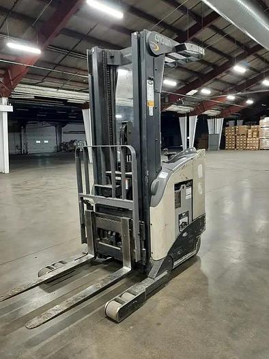 Used 2006 Crown RR5210-35 Reach Truck