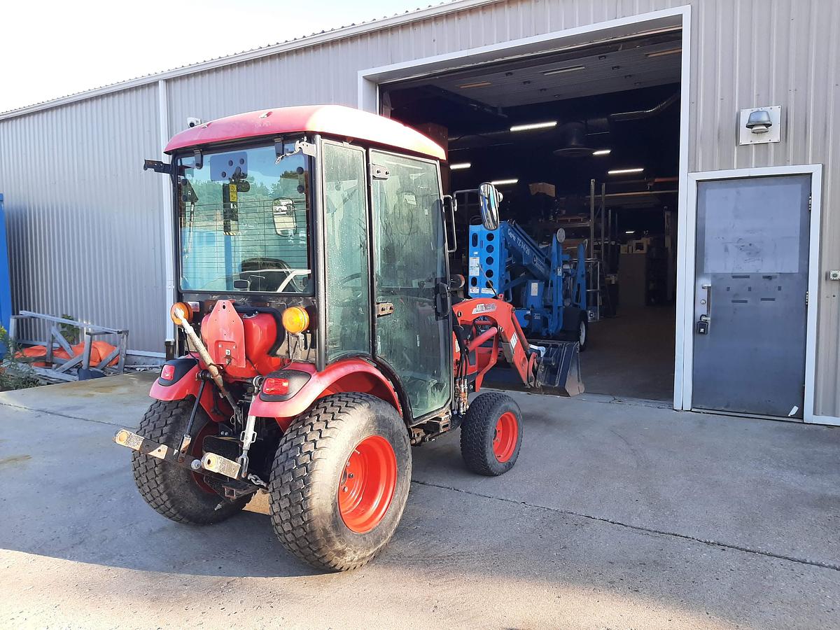 Used 2020 KIOTI CX2510HST 4WD Cab Tractor with Loader