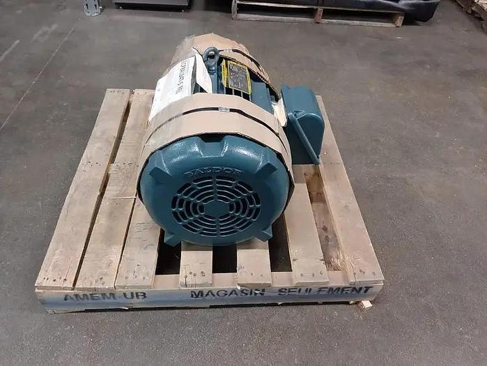 BALDOR  ECP84104T-5 30 HP motor