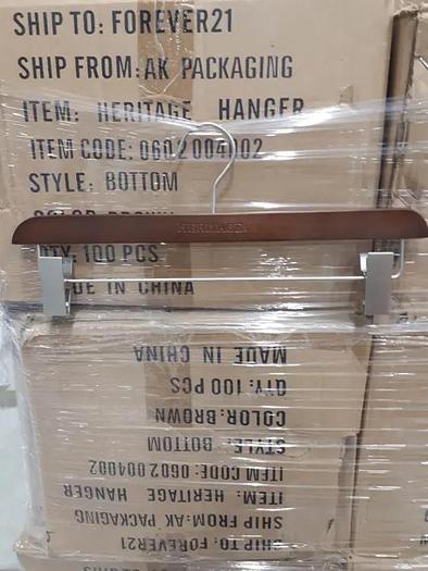 Wholesale Clothes Hangers – Wood, metal & plastic.