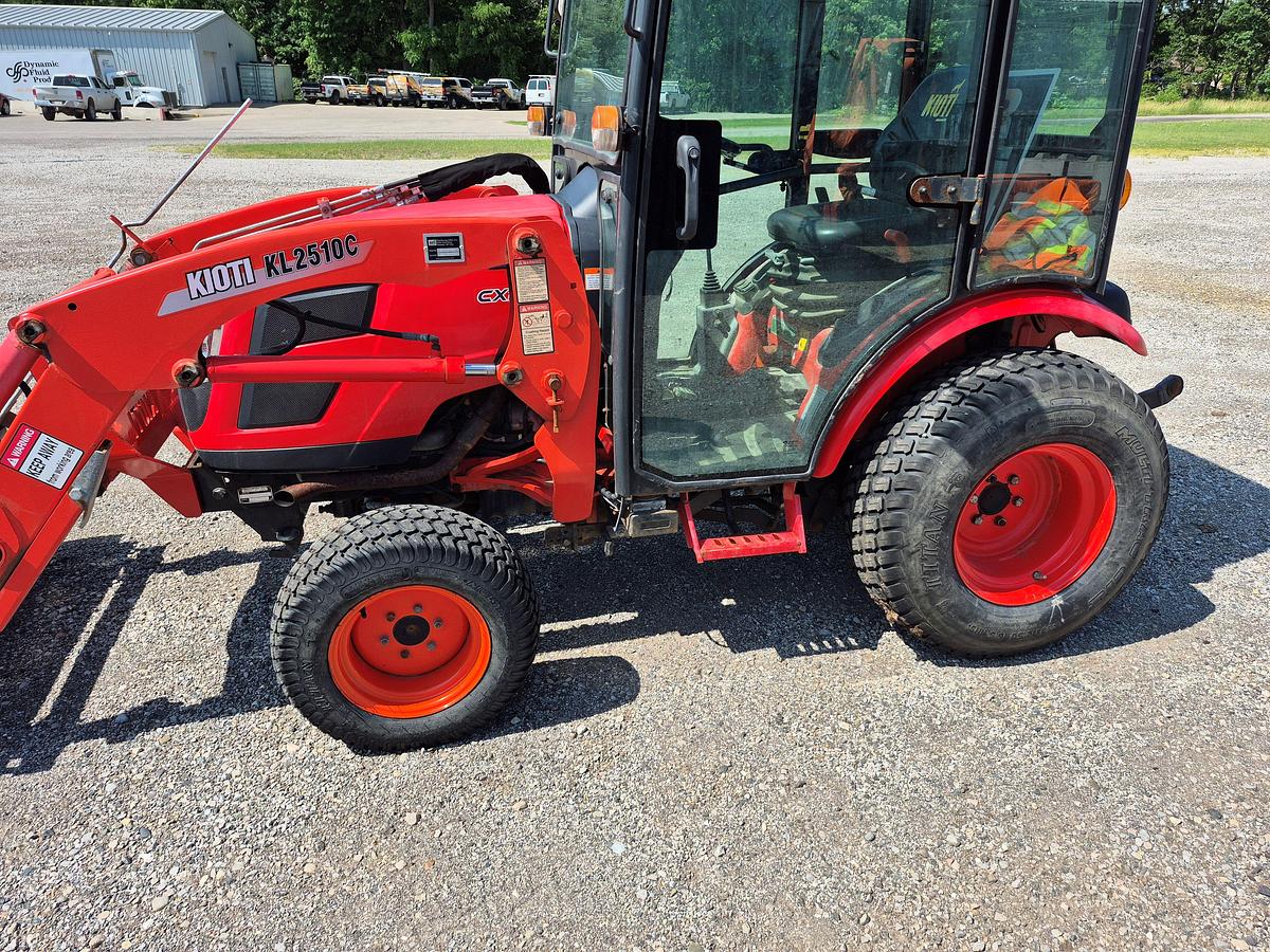 Used 2020 KIOTI CX2510HST 4WD Cab Tractor