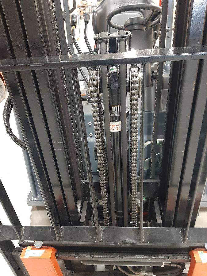 Used TOYOTA 8FBE20U 3 Wheel Electric Forklift – As New!