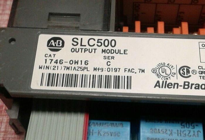 Used ALLEN BRADLEY 1746-OW16 SERIES C SLC 500 OUTPUT MODULE GREY LABEL