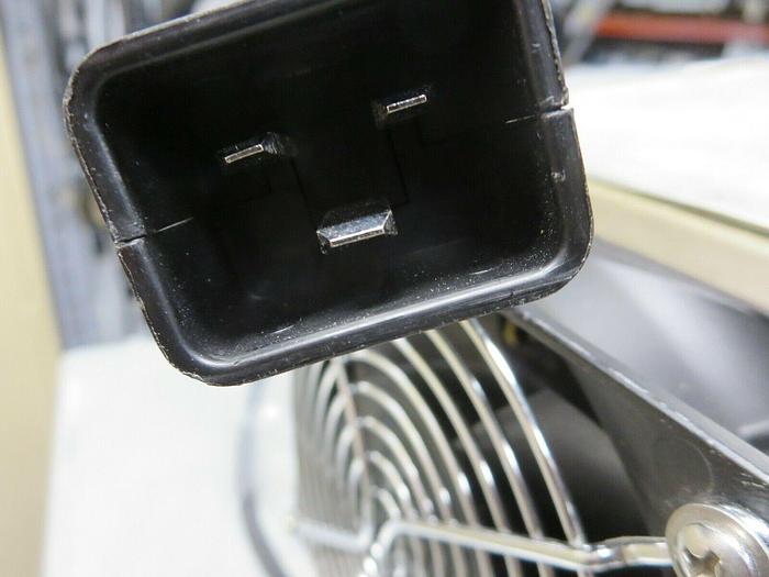 Used Seren, IPS R600, Power Generator RF, 115 VAC, 15 A, 50/60 HZ, 13.56 MHZ, 600 W