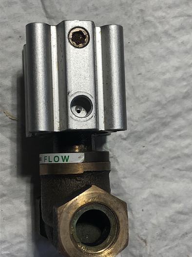 Farbo ET050NC Pneumatic Air Globe Valve 1/2" (MP)