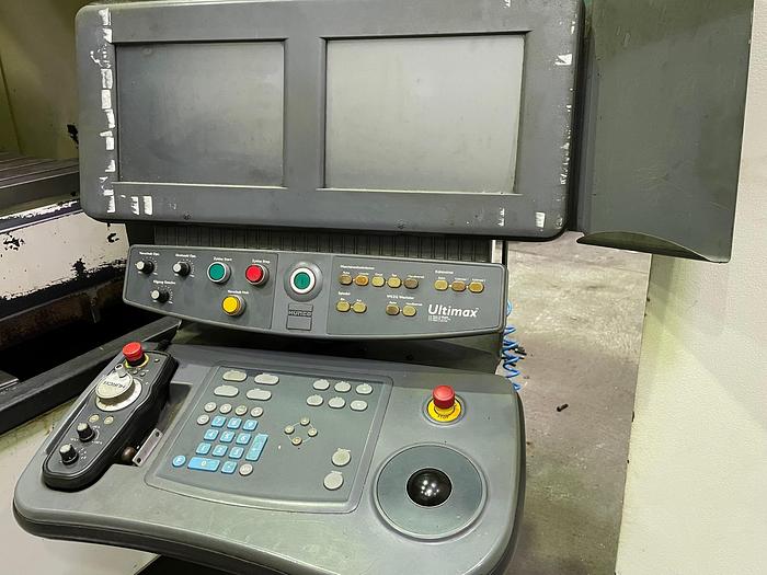 Gebraucht CNC Bearbeitungszentrum HURCO VMX 64