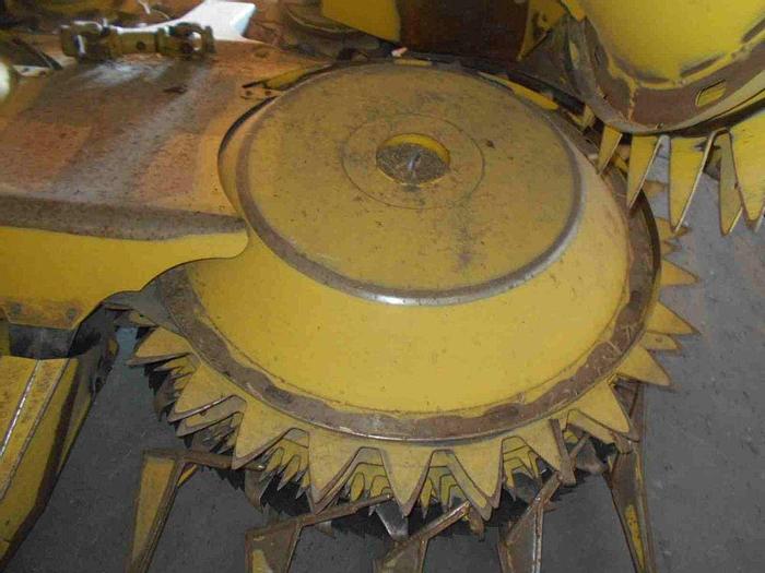 Used John Deere 678 Rotary Header