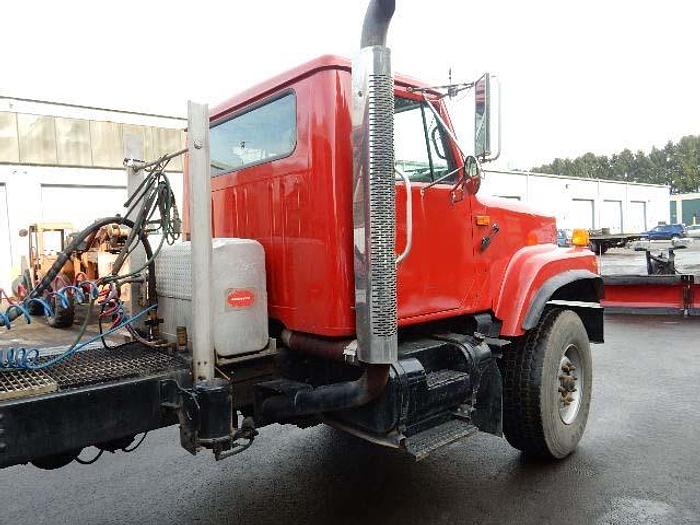 Used 2003 International 2574- Stock #: 8665