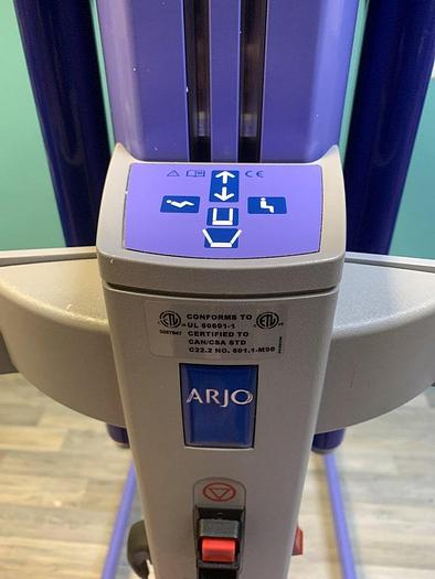 Used Arjo Maxi Move Gurtlifter für effiziente Transfers