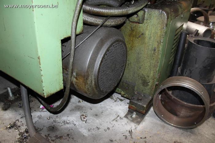 Gebruikt DRAAIBANK TOS SUI 50