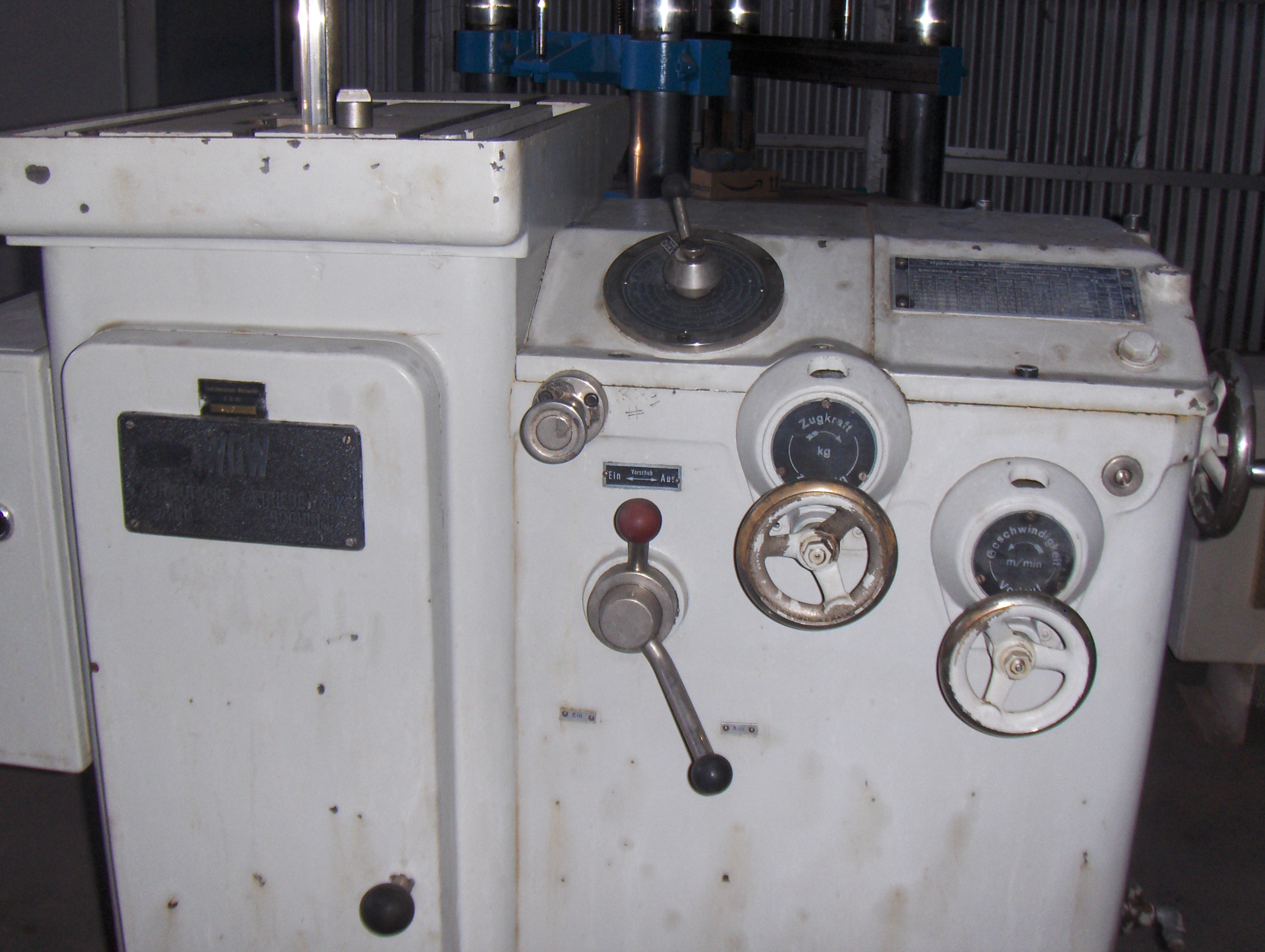 Used 1.96 x 16" WGW Mdl. 50 / 400 Hydraulic Keyseater