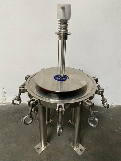 Used Scott Laboratories Stainless Steel Lenticular Filter Housing 87 PSI @ 140 °C