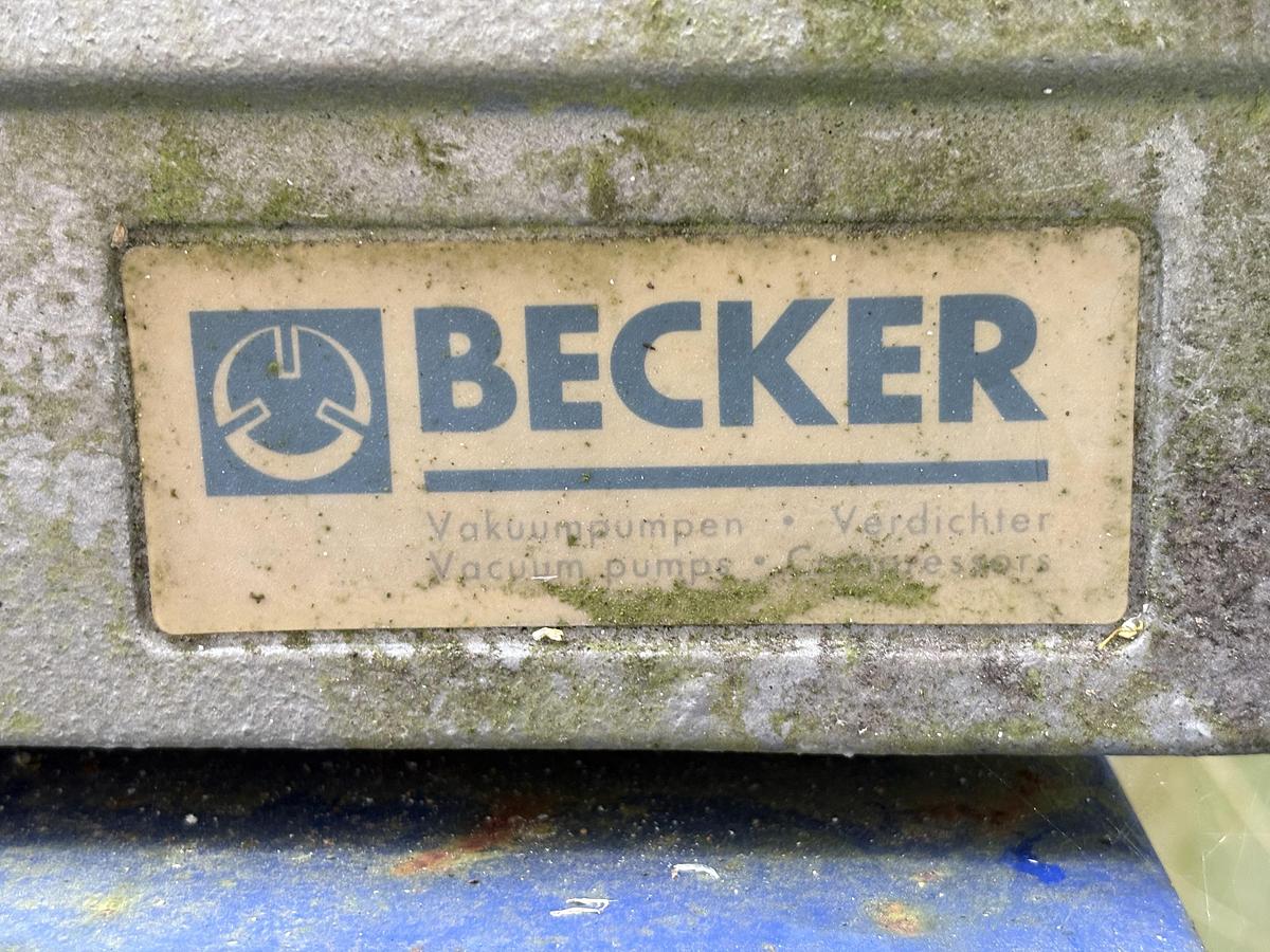 Used Becker vacuum pumpe