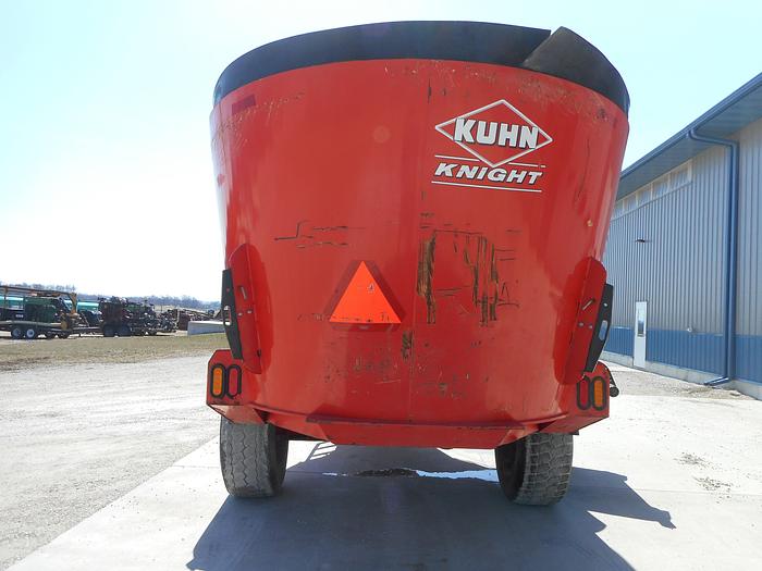 Used KUHN KNIGHT VT156