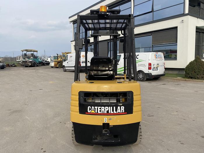 Usato 1996 CATERPILLAR DP 18